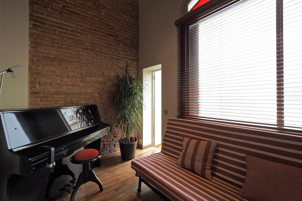 Gracia Terrace Design Apartment Barcelona Luaran gambar